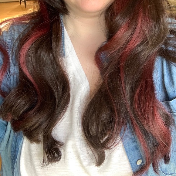 Meet your Posher, Noelle - Picture 1 of 1